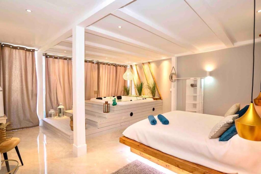 Luxuryvilla With Private Heated Pool And Spa 7P Quarteira Exterior photo
