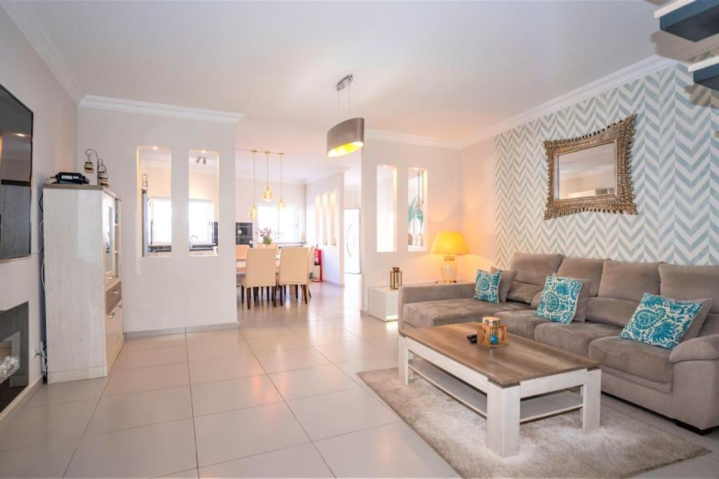 Luxuryvilla With Private Heated Pool And Spa 7P Quarteira Exterior photo